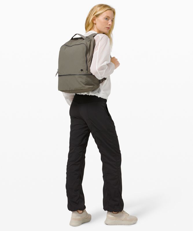 City Adventurer Backpack 17L