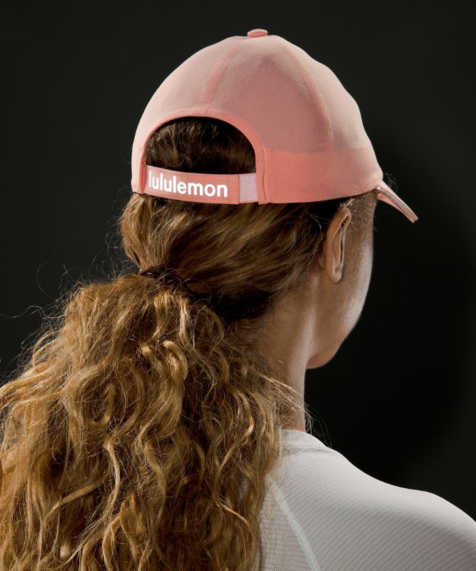 Women's Fast and Free Run Hat