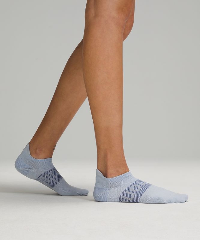 Power Stride Tab Sock *Wordmark Anti-Stink