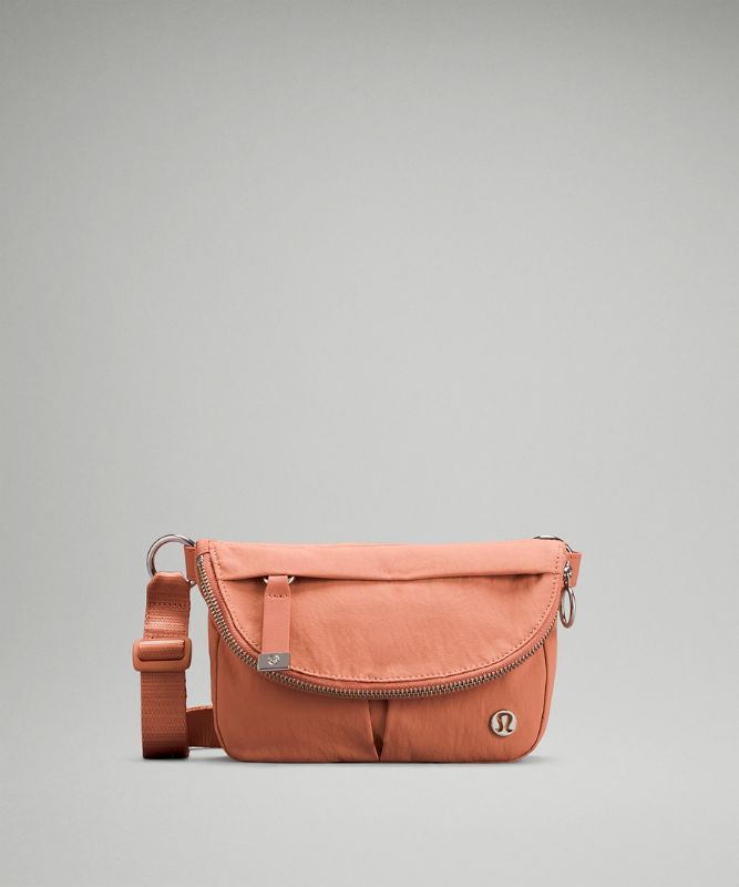 Lululemon hotsell pink savannah belt bag