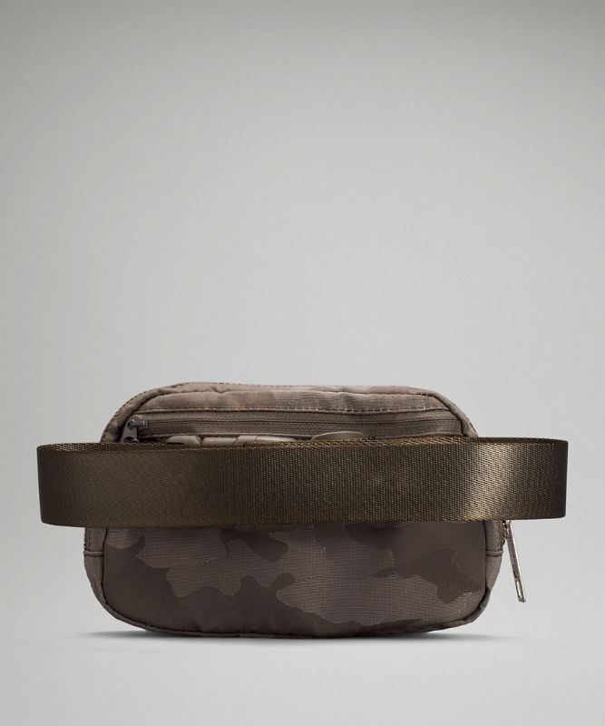 Everywhere Belt Bag