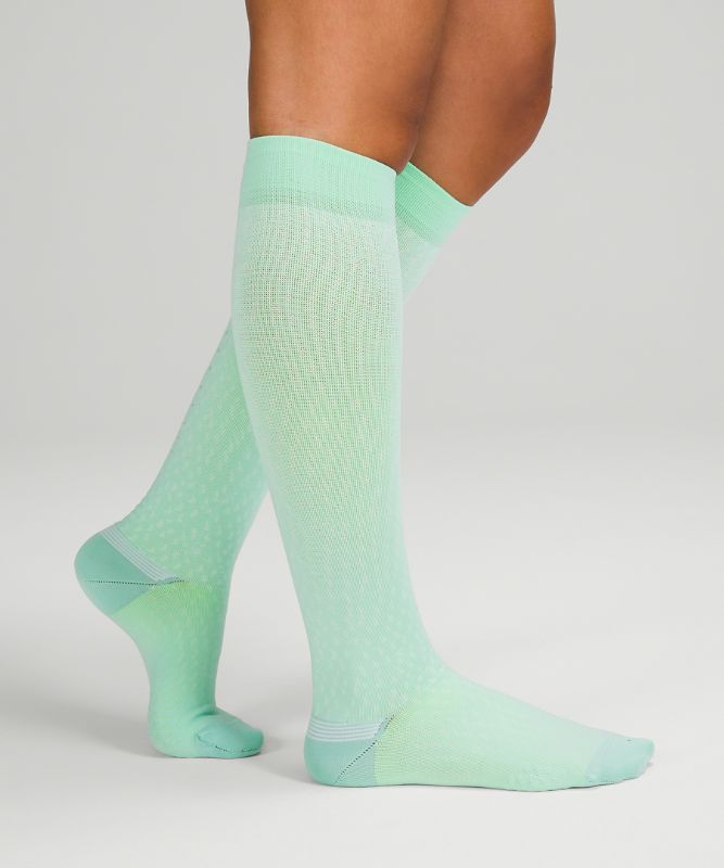 MicroPillowï™ Compression Run Sock