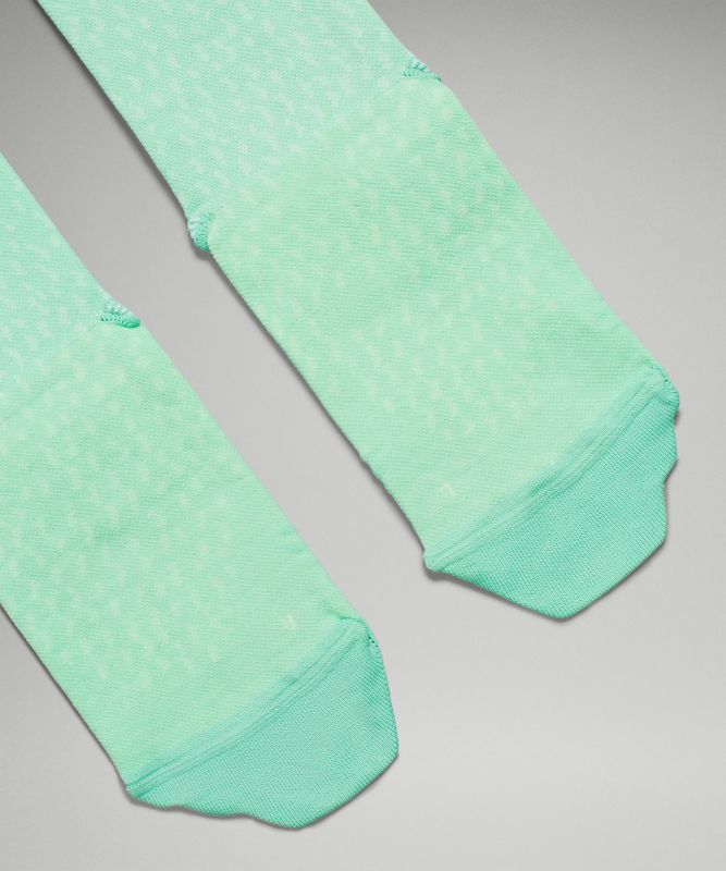 MicroPillowï™ Compression Run Sock