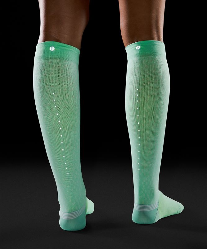 MicroPillowï™ Compression Run Sock