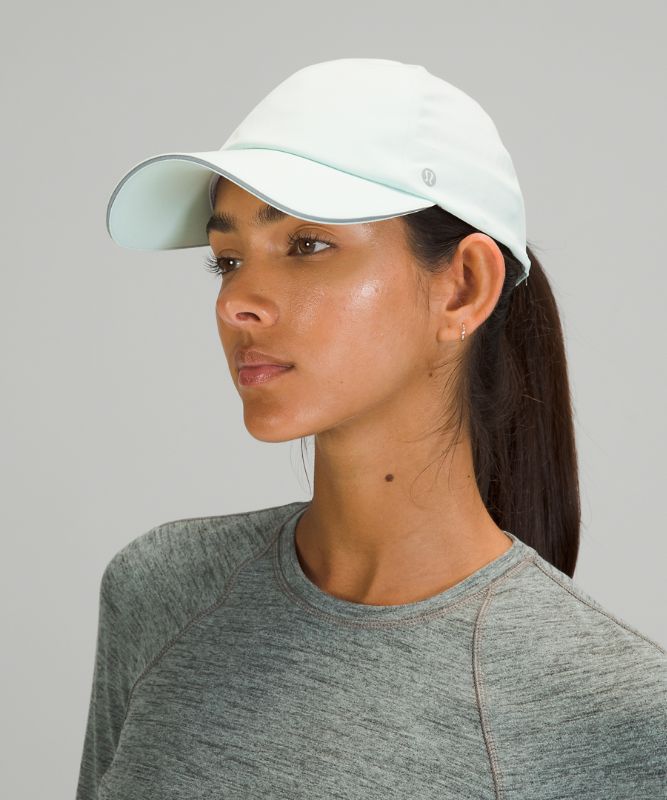 Women's Fast and Free Running Hat