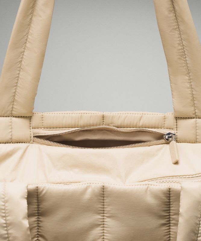 Quilted Grid Tote Bag 26L