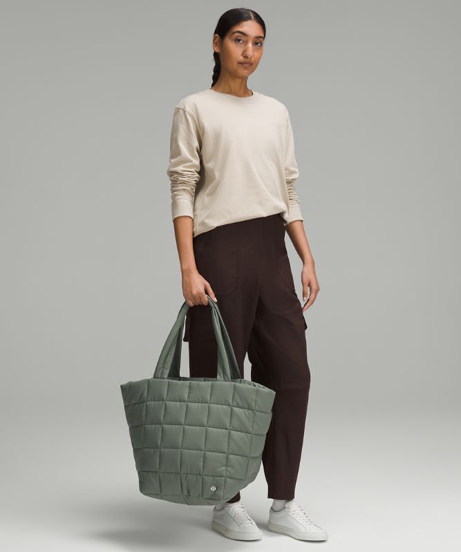 Quilted Grid Tote Bag 26L