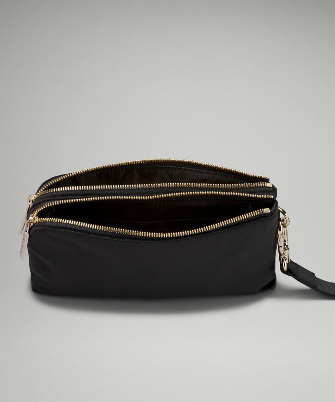 Curved Wristlet *Velour