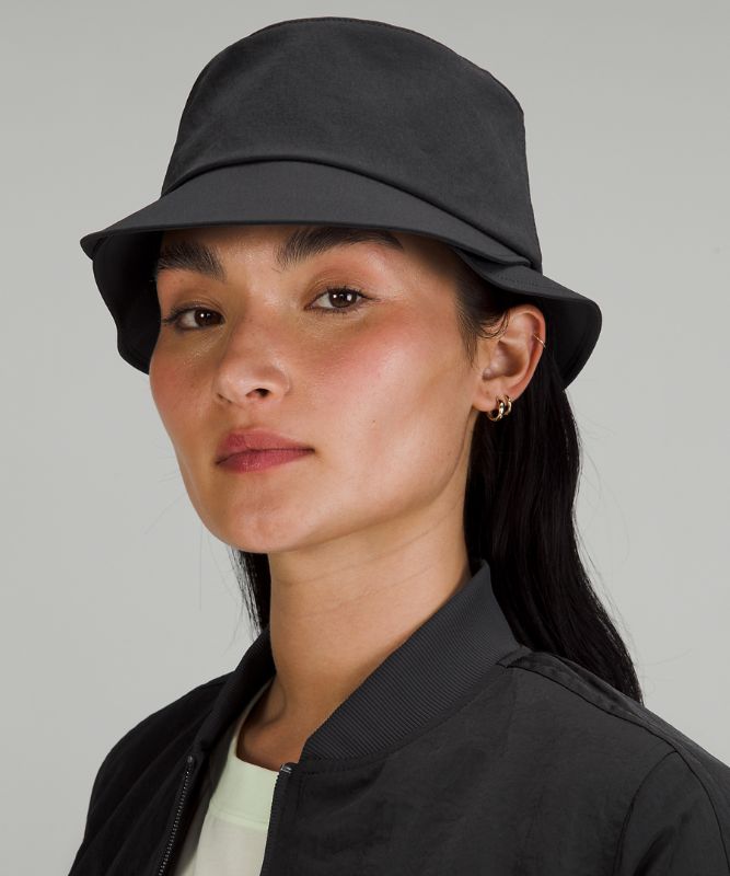 Women's Wide Brim Bucket Hat