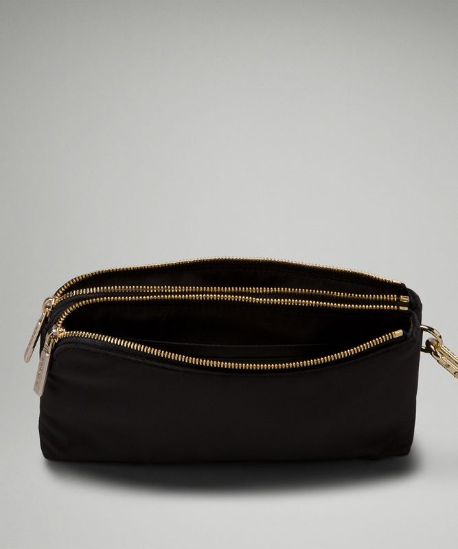Curved Wristlet *Velour