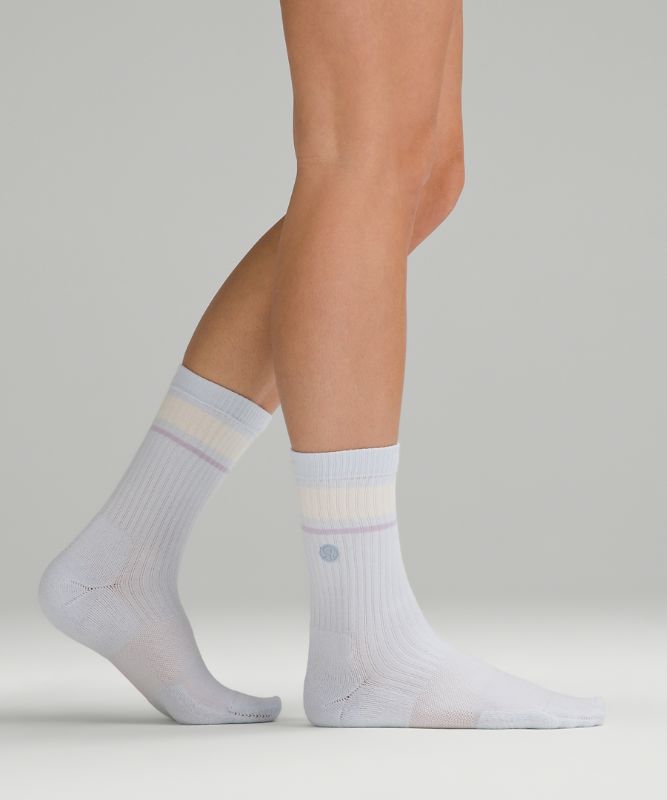 Women's Daily Stride Ribbed Comfort Crew Socks