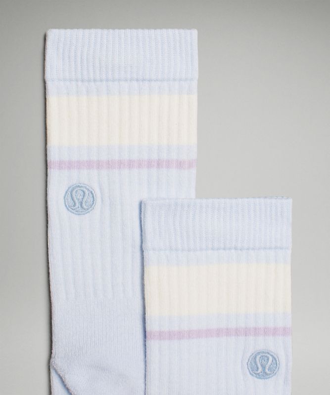 Women's Daily Stride Ribbed Comfort Crew Socks