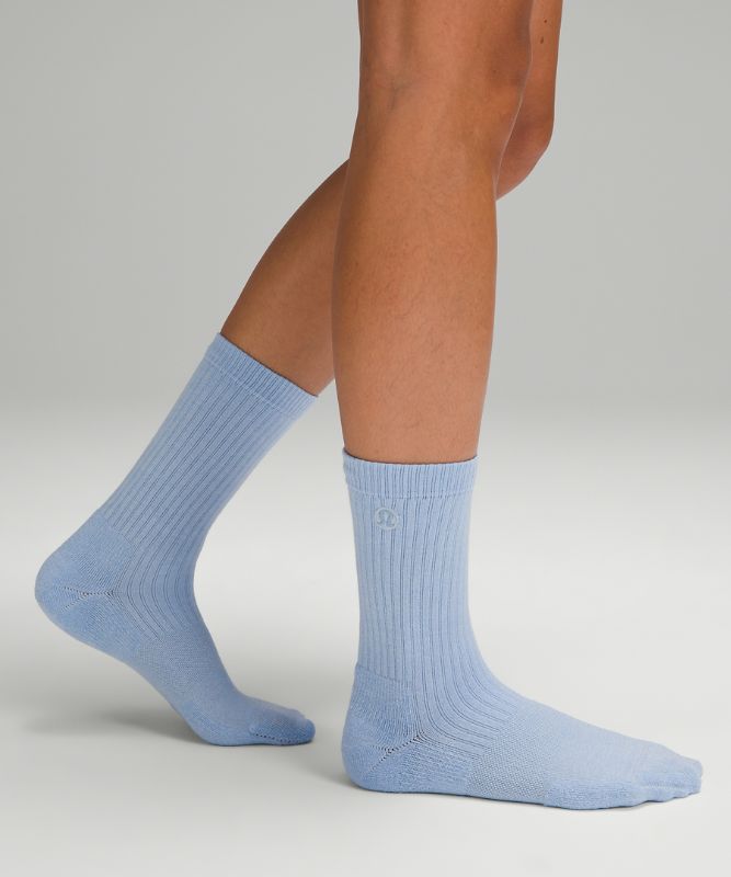 Women's Daily Stride Ribbed Comfort Crew Socks